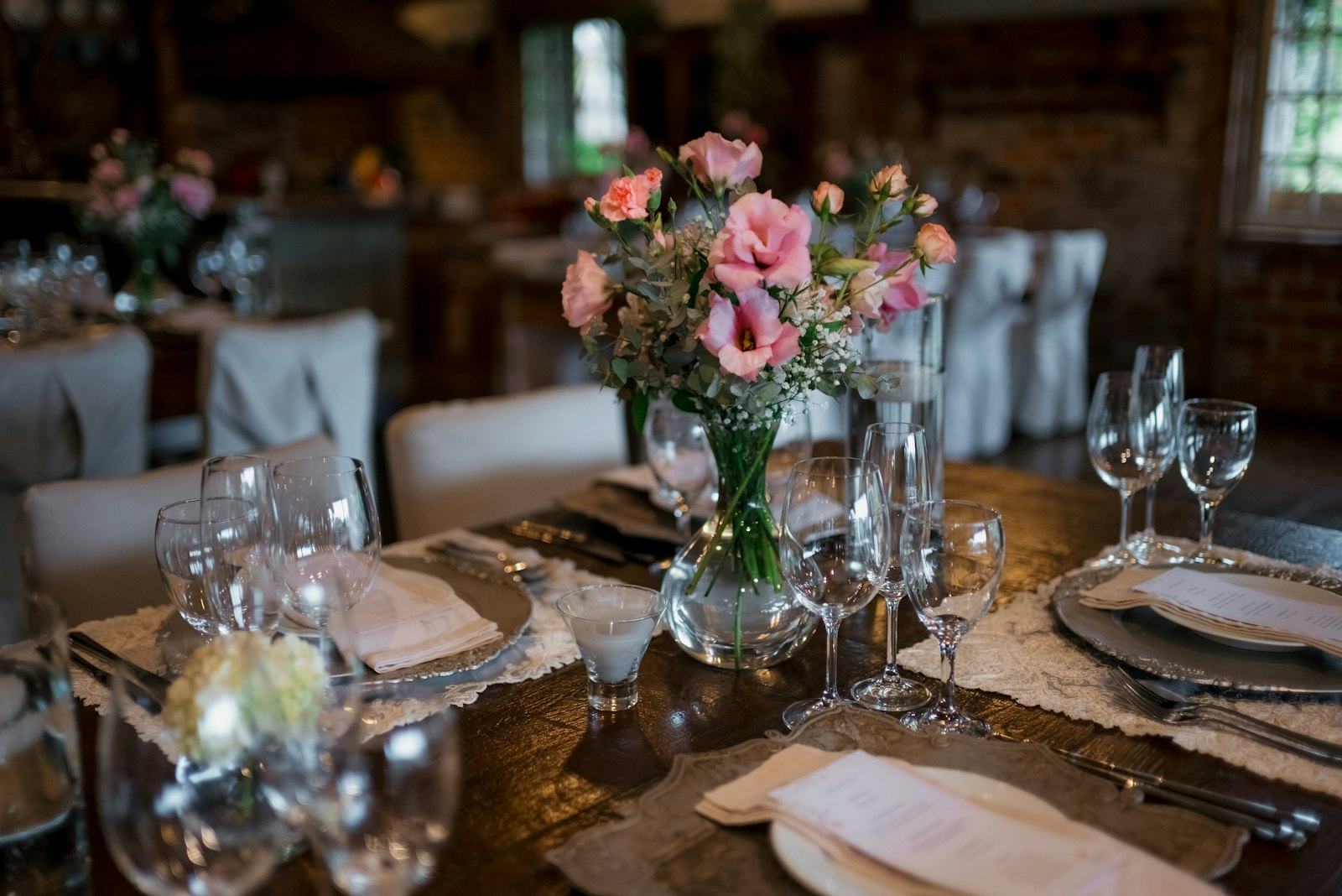 Evening Atmosphere & Banquet Arrangements